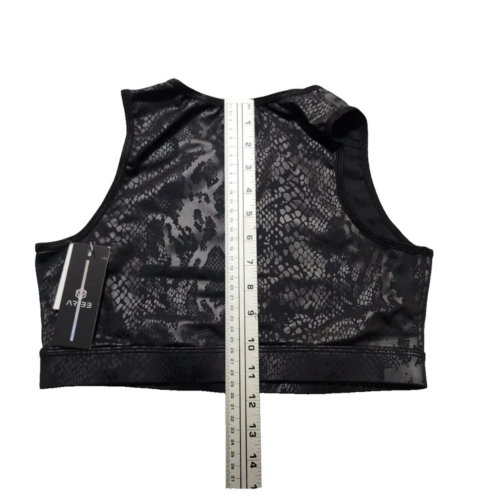 AR-33 Snakeskin Printed Crop Sports Bra Black‎